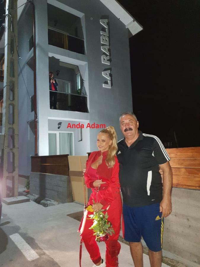Pensiunea La Rabla Hotel Dubova Exterior foto